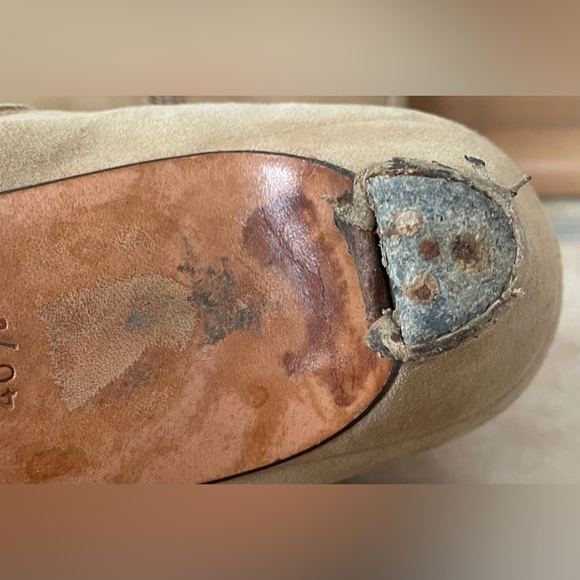 Lulu Guiness tan,suede, embroidered knee boots, leather sole/interior; 40 1/2 - Picture 12 of 14